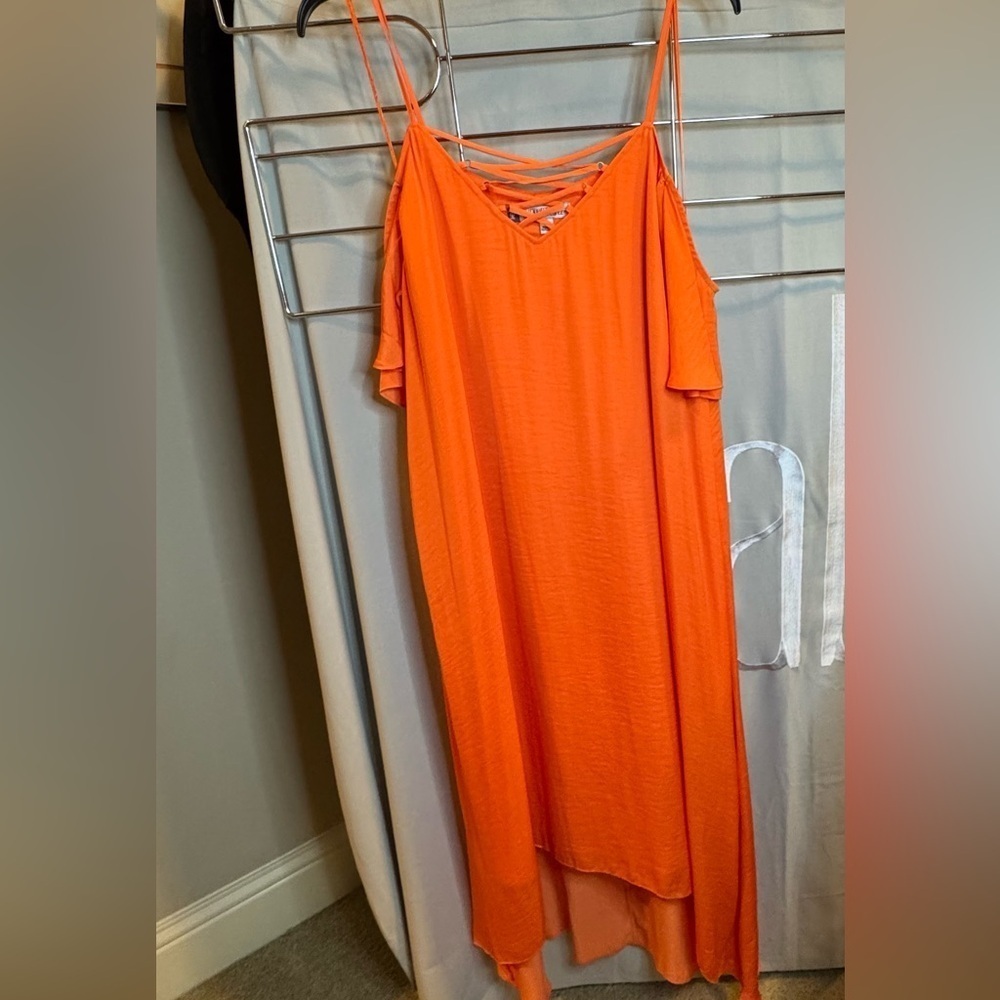 Jennifer Lopez Vibrant Orange Lace-Up Top sundress. - Picture 5 of 7